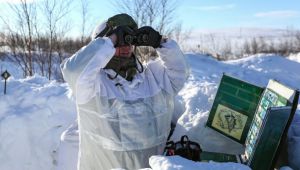 Около 500 военнослужащих разведывательного подразделения провели учения по стрельбе на полигоне в Ростовской области