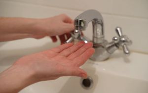 В Ростове и Аксае жители временно остались без воды